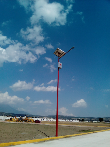 威海LED太阳能景观灯照亮景区山庄道路