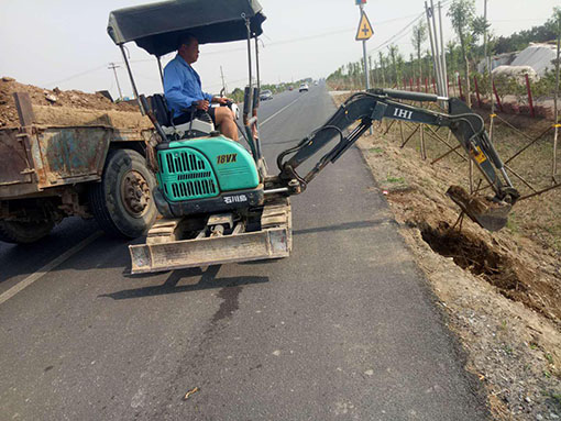 北齐路路灯基础施工